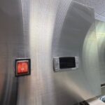 single door chiller stainless steel with fan - Image 4